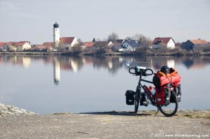 Cycling along the Danube !
